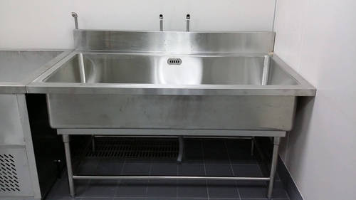 不銹鋼大單水槽 (餐飲設備)  |餐飲設備與廚房設備型錄|工作檯、水槽